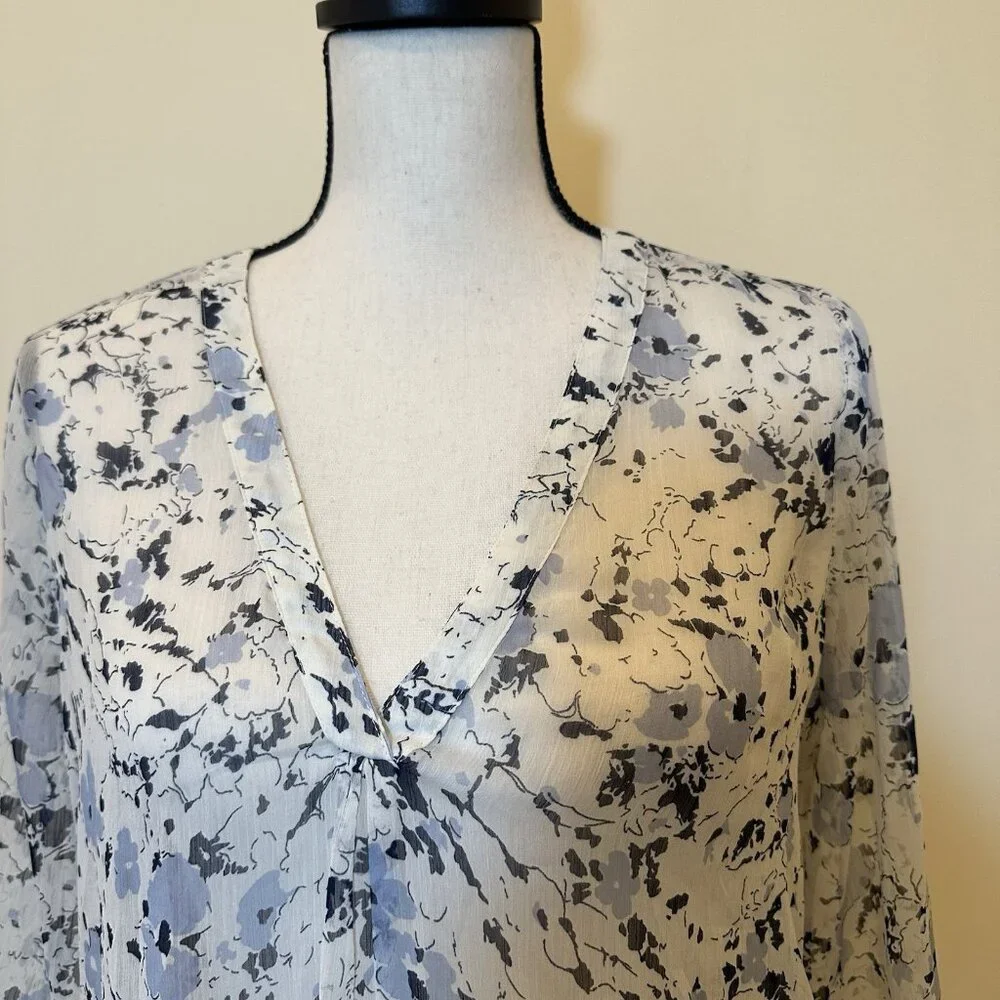 Philosophy Blouse Women’s Medium Sheer Floral White With Blue Flowers Sheer - Picture 5 of 14